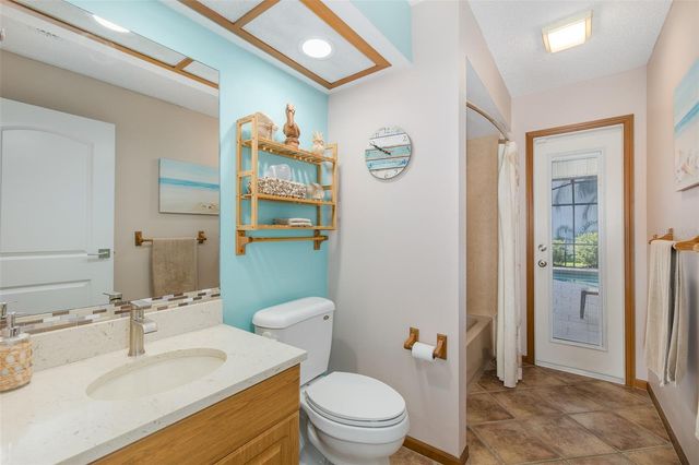 11810 SPANISH LAKE DRIVE, Tampa, FL 33635