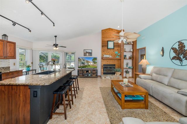 11810 SPANISH LAKE DRIVE, Tampa, FL 33635