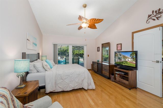 11810 SPANISH LAKE DRIVE, Tampa, FL 33635