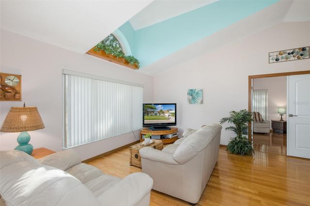 11810 SPANISH LAKE DRIVE, Tampa, FL 33635