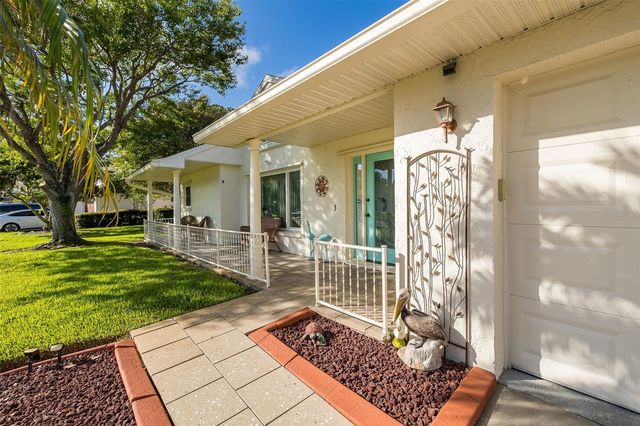 11810 SPANISH LAKE DRIVE, Tampa, FL 33635