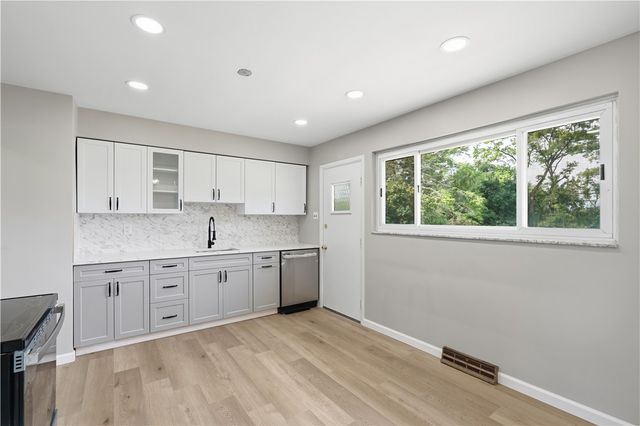 792 Beechland St, Homestead, PA 15120