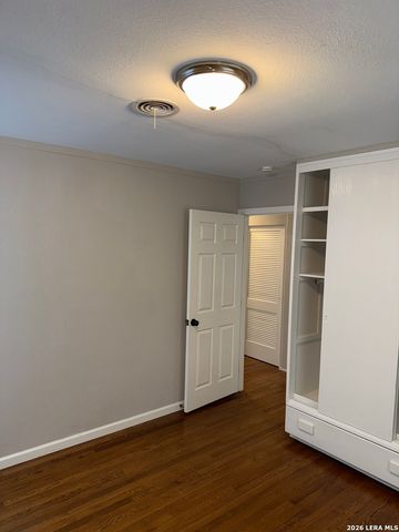 4407 Diamondhead, San Antonio, TX 78218