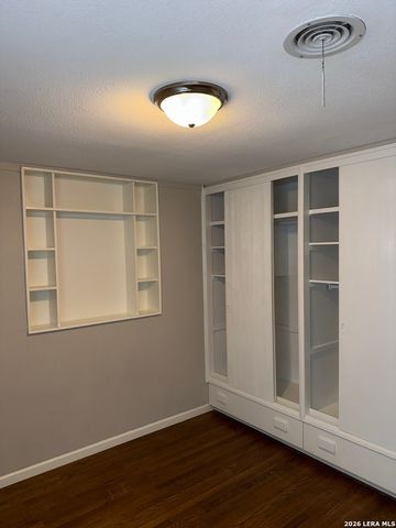 4407 Diamondhead, San Antonio, TX 78218