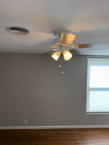 4407 Diamondhead, San Antonio, TX 78218