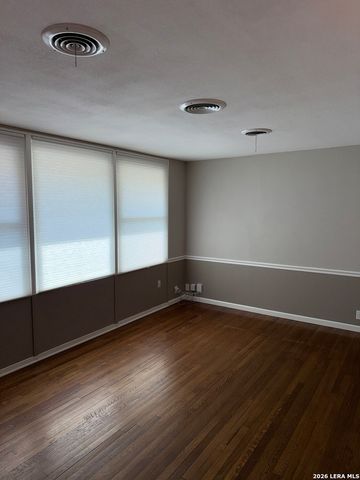 4407 Diamondhead, San Antonio, TX 78218