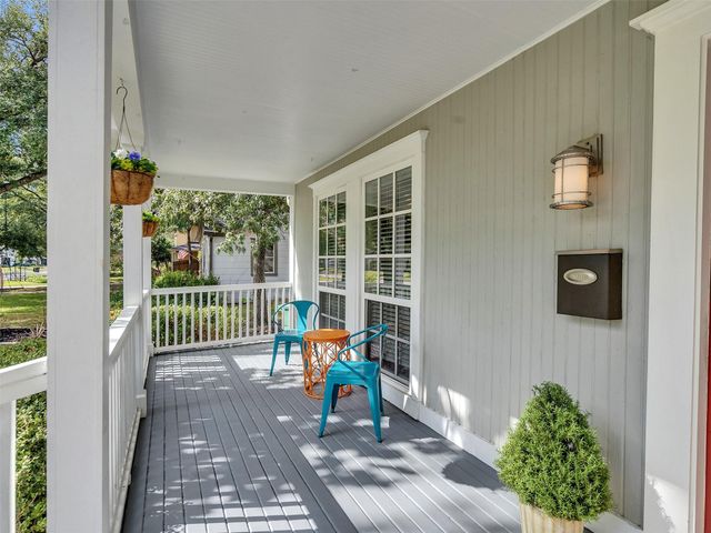 834 W 41st Street, Houston, TX 77018