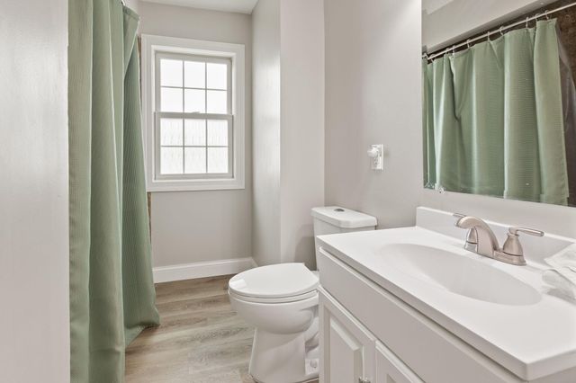 5709 W Lake Street, Saint Louis Park, MN 55416
