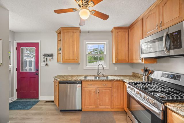 5709 W Lake Street, Saint Louis Park, MN 55416