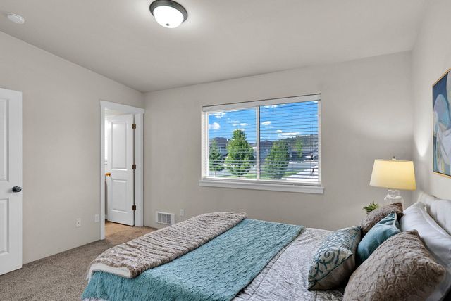 2260 N Country Vista Blvd, Liberty Lake, WA 99019
