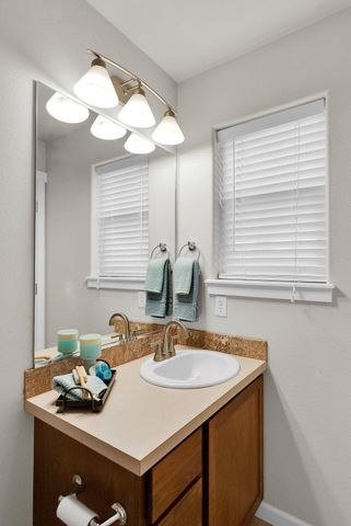 2260 N Country Vista Blvd, Liberty Lake, WA 99019