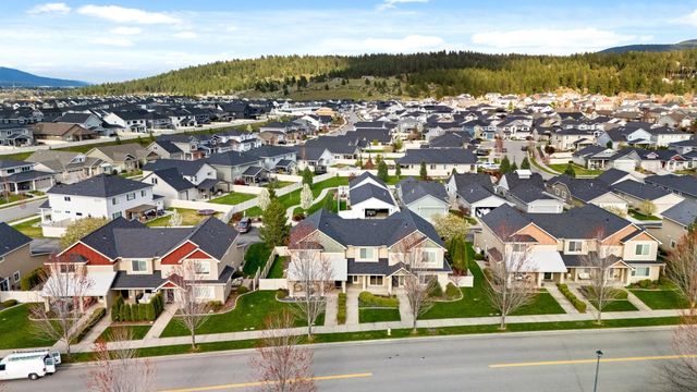 2260 N Country Vista Blvd, Liberty Lake, WA 99019