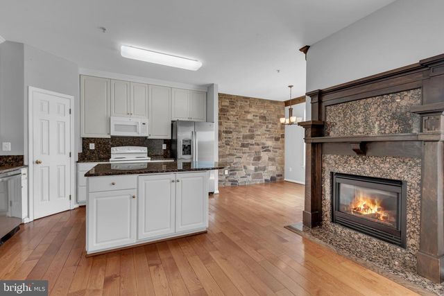 8195 POINSETT TER, Pasadena, MD 21122