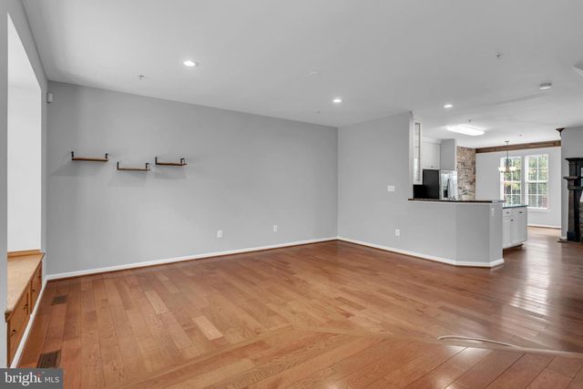 8195 POINSETT TER, Pasadena, MD 21122