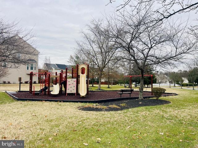 8195 POINSETT TER, Pasadena, MD 21122