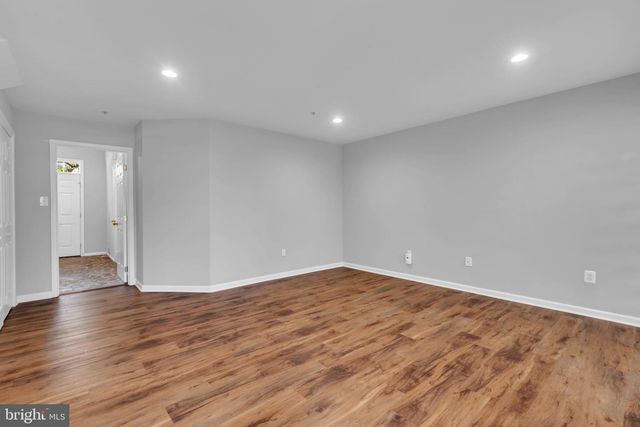 8195 POINSETT TER, Pasadena, MD 21122