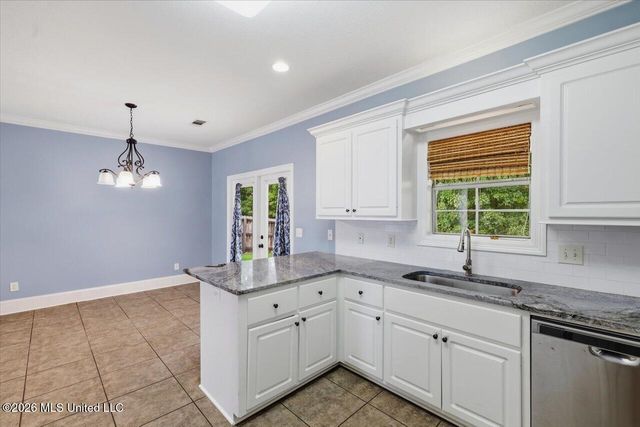 111 Harvey Circle, Canton, MS 39046