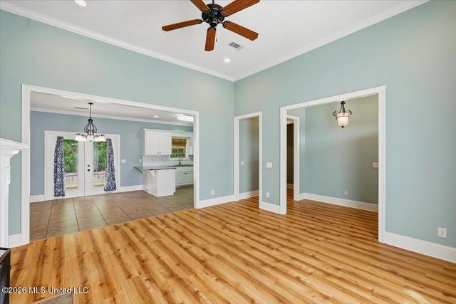 111 Harvey Circle, Canton, MS 39046