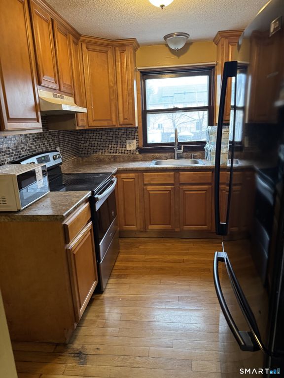 46 Guilford Street, Hartford, CT 06120