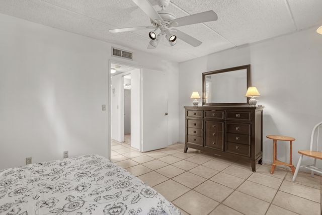 400 VILLAGE GREEN Circle W 117, Palm Springs, FL 33461