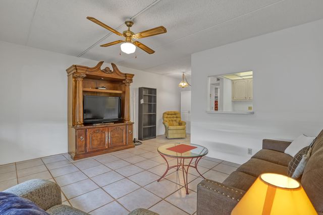 400 VILLAGE GREEN Circle W 117, Palm Springs, FL 33461