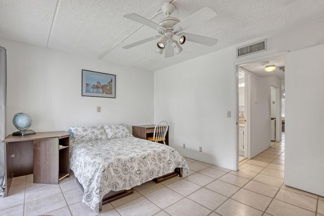 400 VILLAGE GREEN Circle W 117, Palm Springs, FL 33461