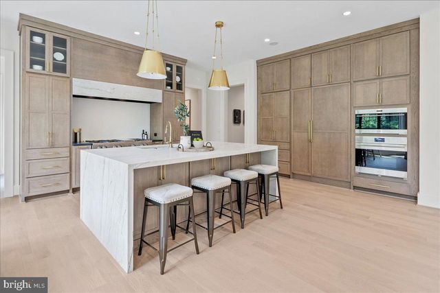 7011 ELIZABETH DR, Mclean, VA 22101