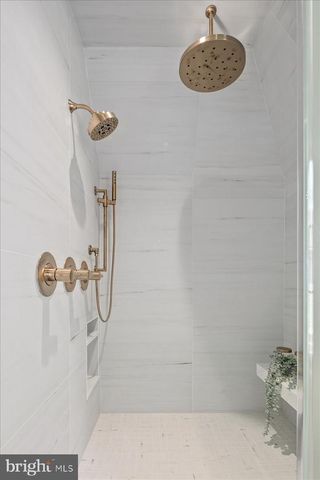 7011 ELIZABETH DR, Mclean, VA 22101