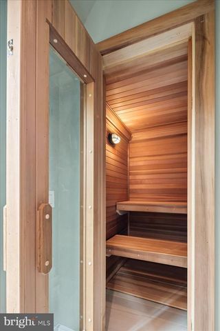 7011 ELIZABETH DR, Mclean, VA 22101