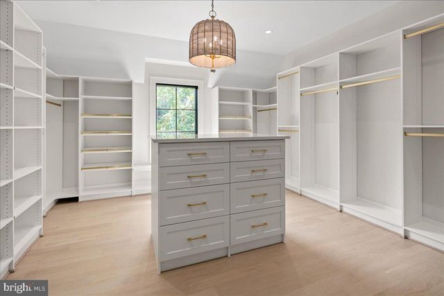 7011 ELIZABETH DR, Mclean, VA 22101