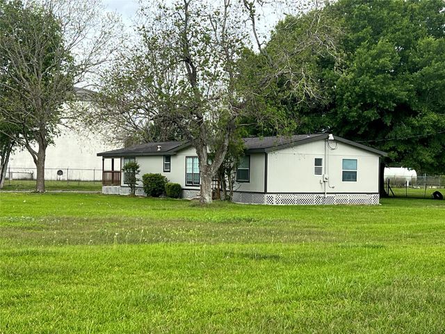 109 Pitts Road, Richmond, TX 77406