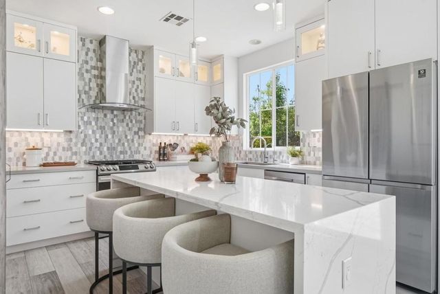 1022 Banyan Court, San Jose, CA 95131