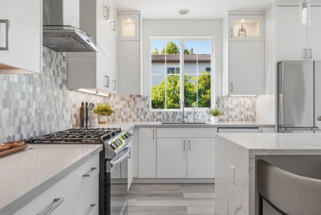 1022 Banyan Court, San Jose, CA 95131