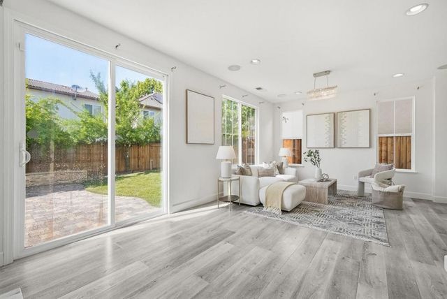 1022 Banyan Court, San Jose, CA 95131