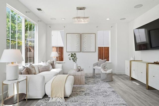 1022 Banyan Court, San Jose, CA 95131