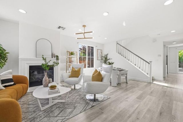 1022 Banyan Court, San Jose, CA 95131