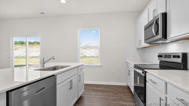 371 Hartfield Avenue, Raeford, NC 28376