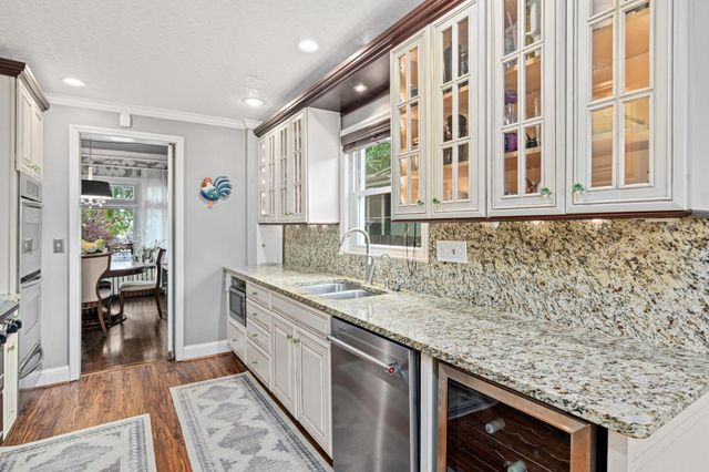 3500 Park Avenue, Minneapolis, MN 55407