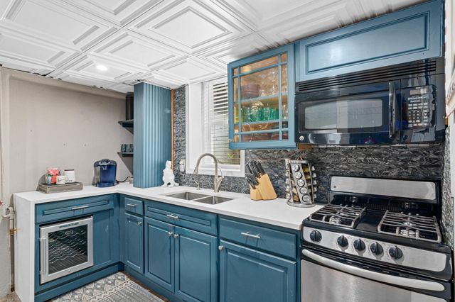 3500 Park Avenue, Minneapolis, MN 55407