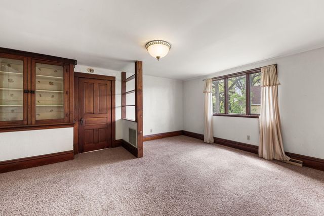 10585 W 93rd Avenue, St. John, IN 46373