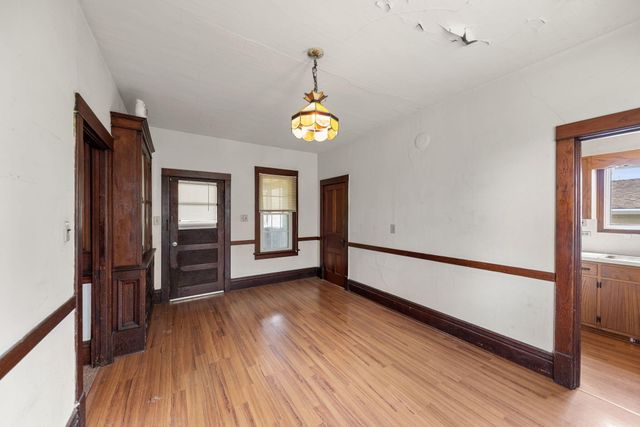10585 W 93rd Avenue, St. John, IN 46373