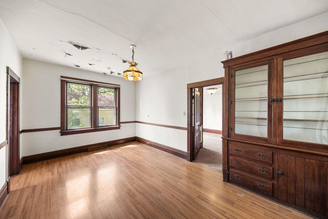 10585 W 93rd Avenue, St. John, IN 46373