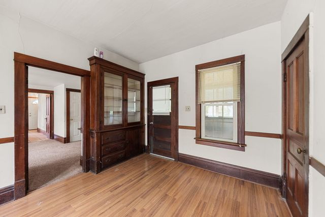 10585 W 93rd Avenue, St. John, IN 46373
