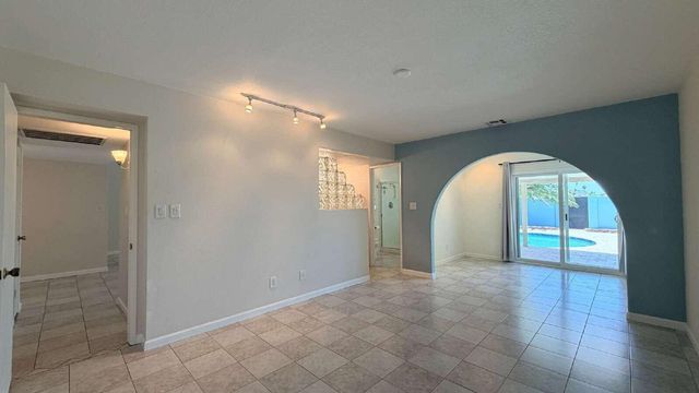 3827 E Larkspur Drive, Phoenix, AZ 85032