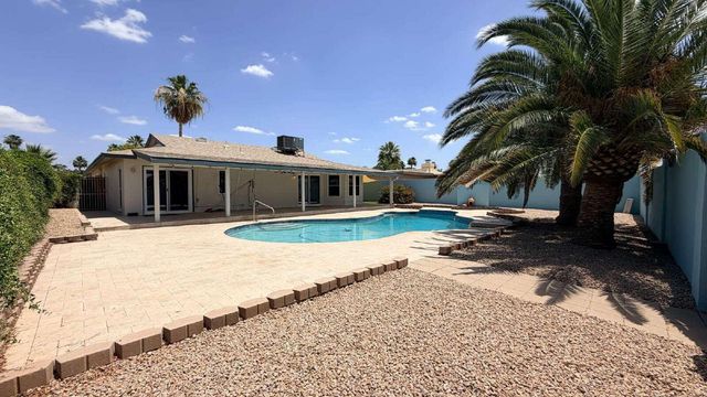 3827 E Larkspur Drive, Phoenix, AZ 85032