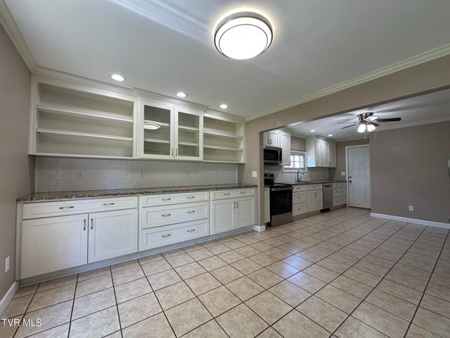 4248 Maplewood Street, Kingsport, TN 37660