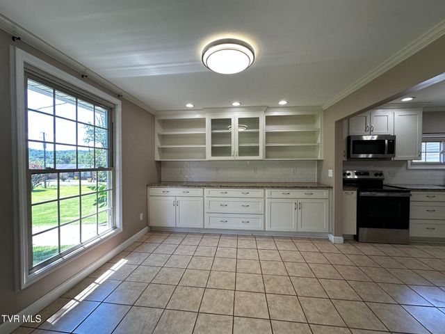 4248 Maplewood Street, Kingsport, TN 37660