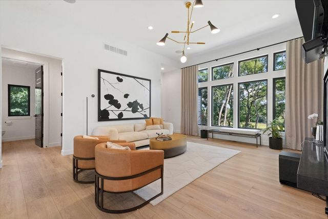 815 N English Settlement Avenue, Burlington, WI 53105