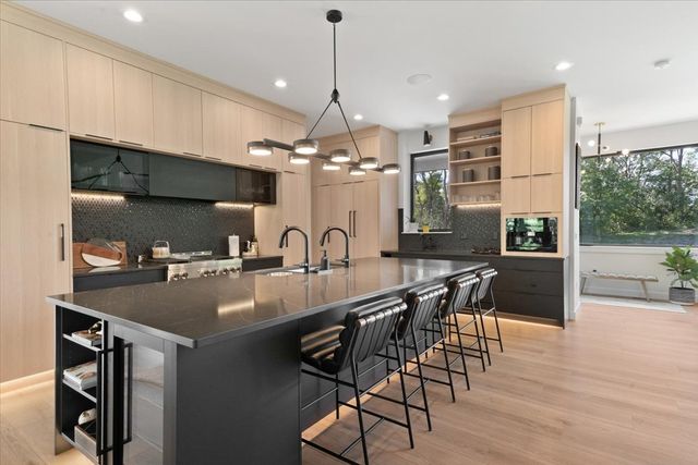 815 N English Settlement Avenue, Burlington, WI 53105