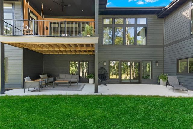 815 N English Settlement Avenue, Burlington, WI 53105